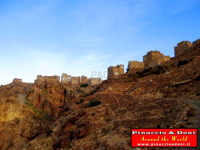 Yemen - Shahara Village - 01.jpg